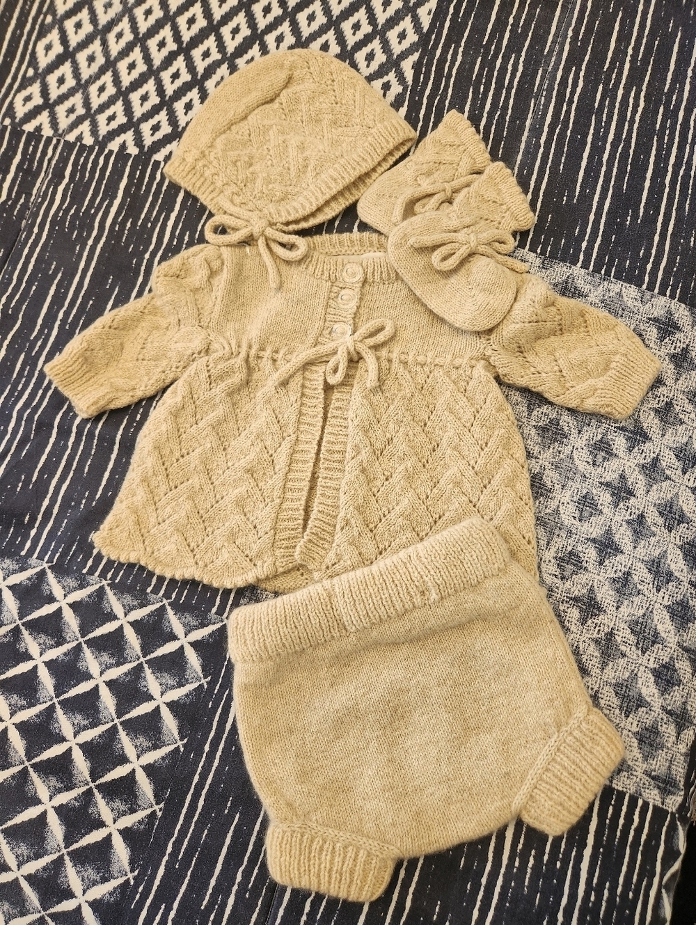 100% American Cashmere Lace Tan Baby Sweater, Bloomers, Hat & Booties Set 0-3 Mo